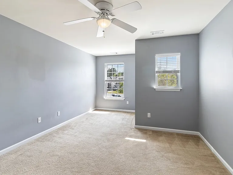 47 Glenwood Ct — Photo 21