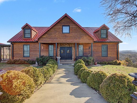 5th image of 327 Stoneybrook Rd