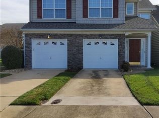 4004 Gunston Dr, Suffolk, VA 23434