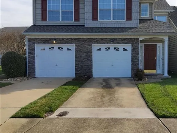 4004 Gunston Dr, Suffolk, VA 23434