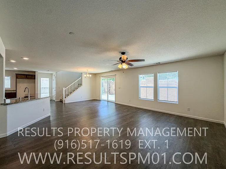 4329 Gentry Way — Photo 9