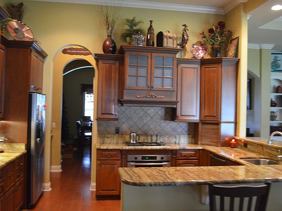 2nd image of 6408 Walkers Glen Dr