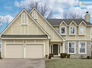 8025 Bell Rd, Lenexa, KS 66219