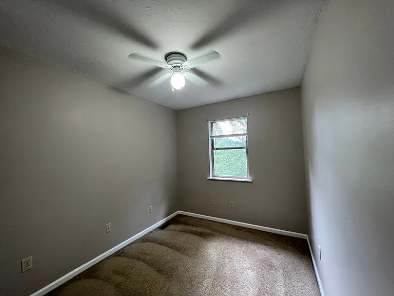148 W Peach St #E1 — Photo 8