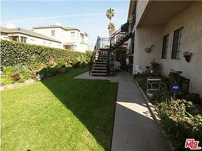 2nd image of 3632 S Centinela Ave