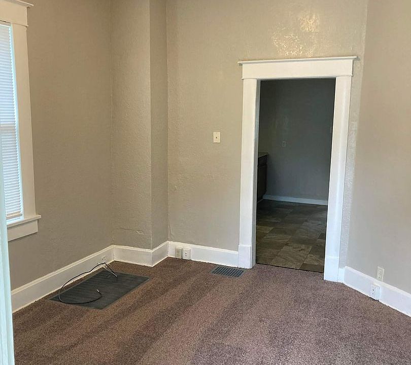 1st image of 2822 Jules St