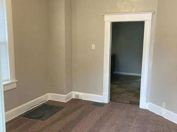2822 Jules St, Saint Joseph, MO 64501
