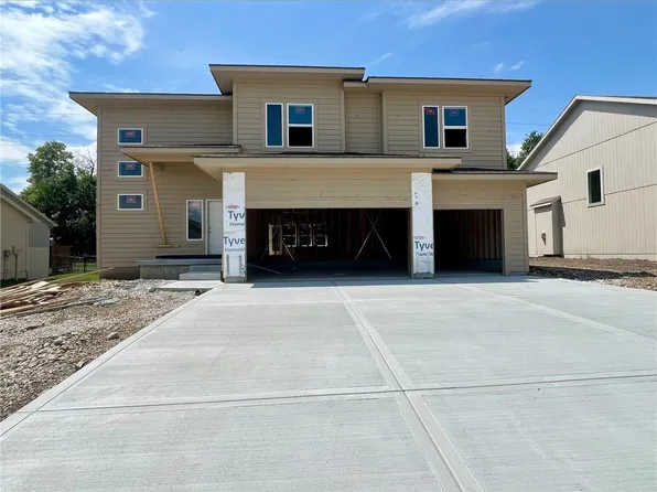 18818 Skyview Ln, Spring Hill, KS 66083