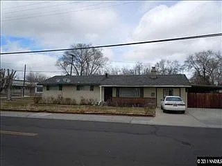 1201 Roberts St photo 1