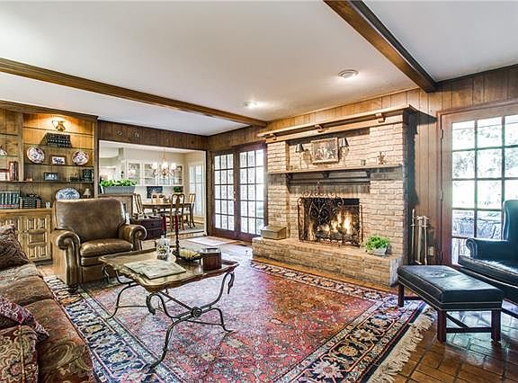 3rd image of 2404 Canyon Creek Dr