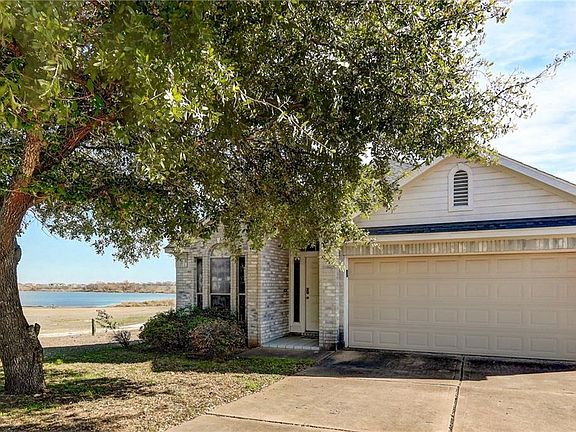 3rd image of 2807 Settlement Dr
