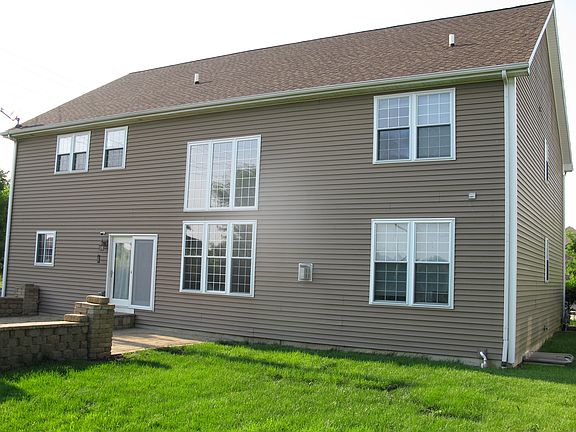 2nd image of 5290 Greenshire Cir