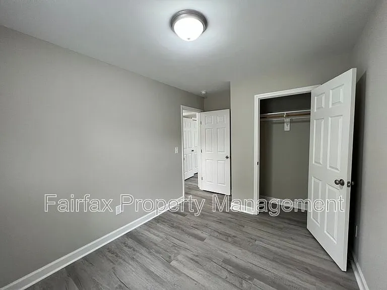 2307 Owen St #C — Photo 7