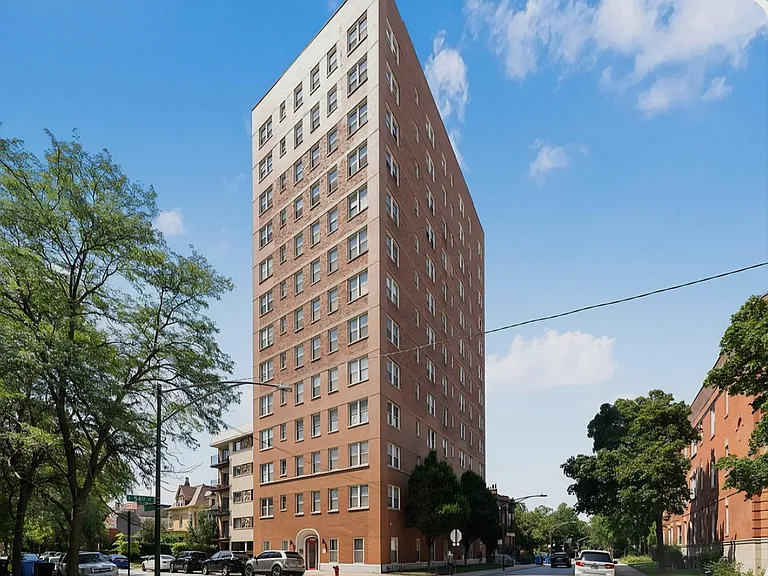 5400 S Harper Ave #1203 — Photo 1