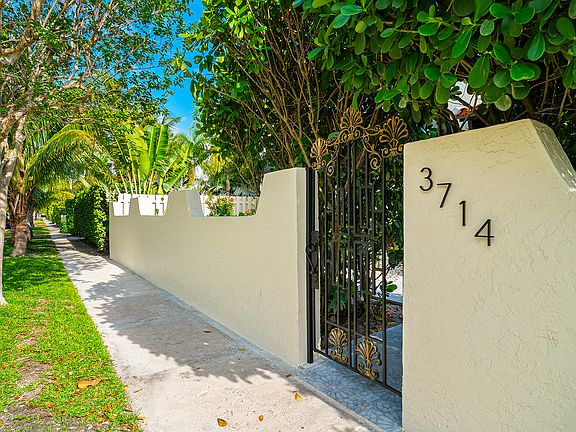 4th image of 3714 S Olive Ave