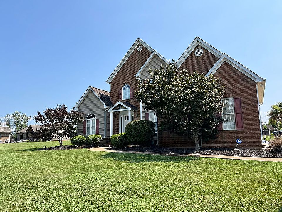 1st image of 116 Orchard Hill Dr
