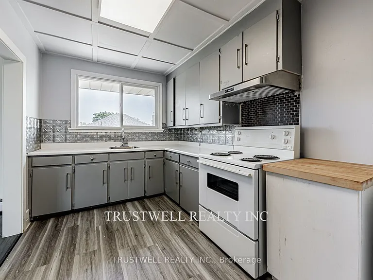 105 Mary St E #3 — Photo 10