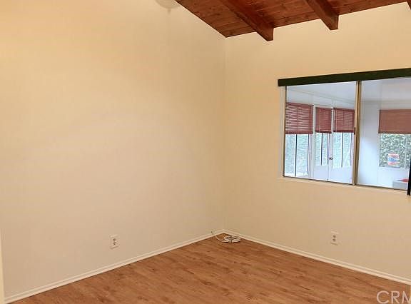 4th image of 2410 N Lincoln St