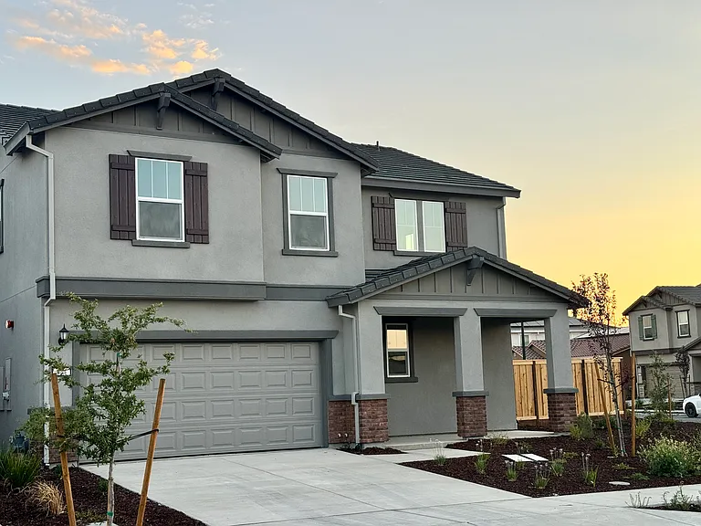 434 Miramar Dr — Photo 2