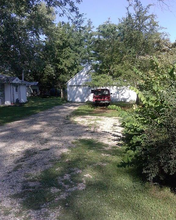 2nd image of 2811 Adams Rd