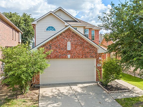 2nd image of 15920 Alvarado Dr