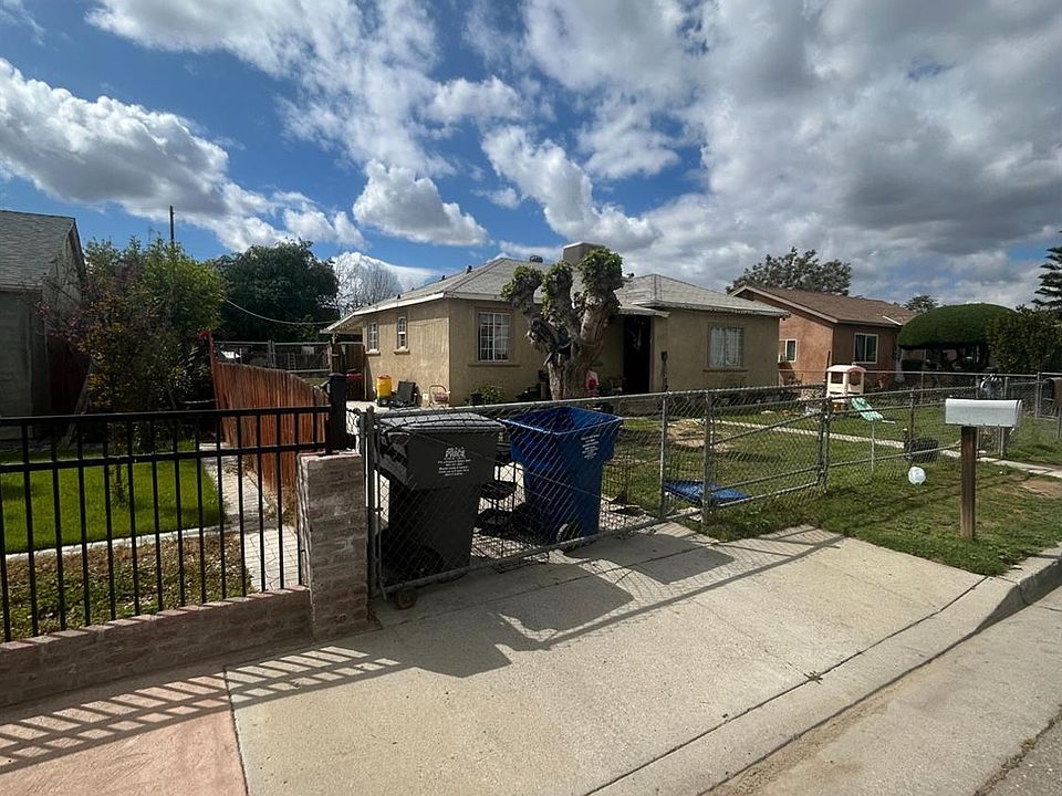 2nd image of 708 Hazel St