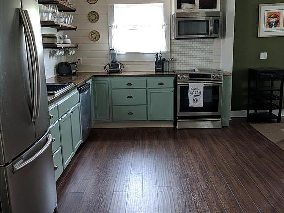 5th image of 1218 33rd St