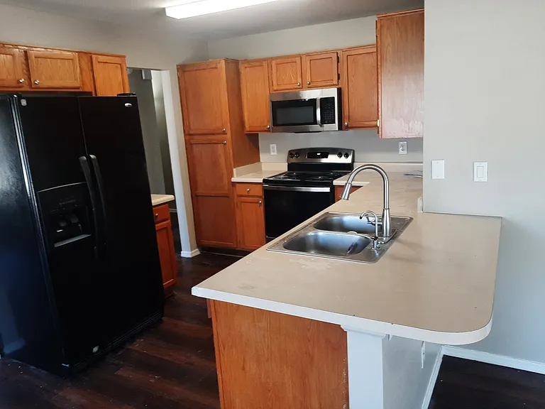 3118 W Via Montoya Dr — Photo 4