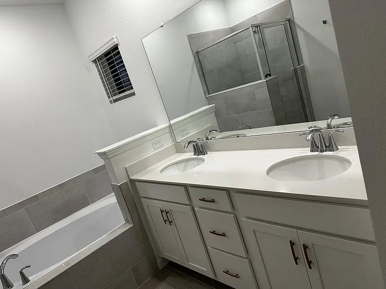 1502 Lachlan Cir — Photo 8