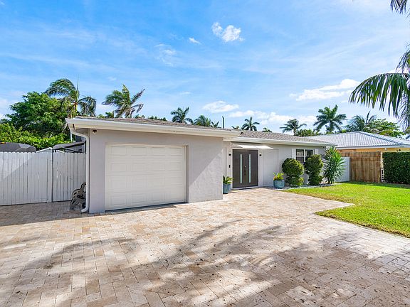 5th image of 637 Las Palmas Park