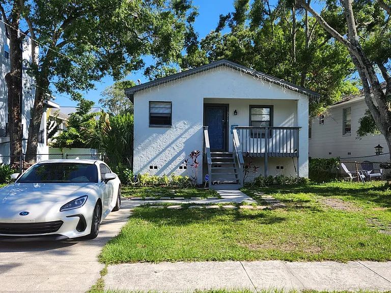 5014 W Idaho St — Photo 1