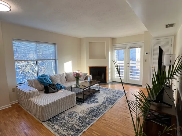 434 Franklin St #2, Cambridge, MA 02139