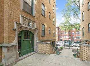 7219 S Yates Blvd APT 1B, Chicago, IL 60649
