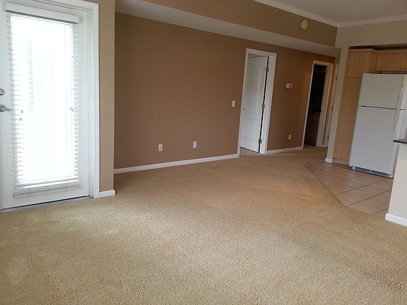 4th image of 1818 Moore Blvd APT 243