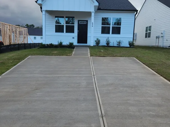 658 Quartz Ln, Graniteville, SC 29829