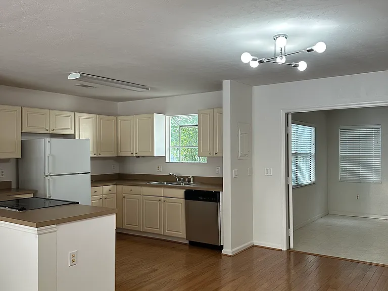 5254 SW 97th Dr — Photo 8