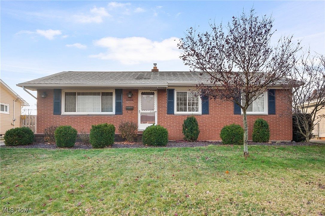 650 E Parkleigh Dr, Seven Hills, OH 44131 | Zillow