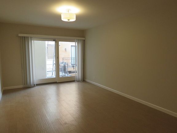 2nd image of 1848 Lombard St #2