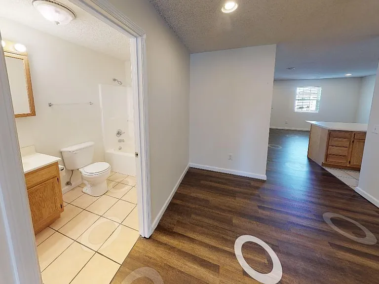 1500 E Parham St — Photo 4