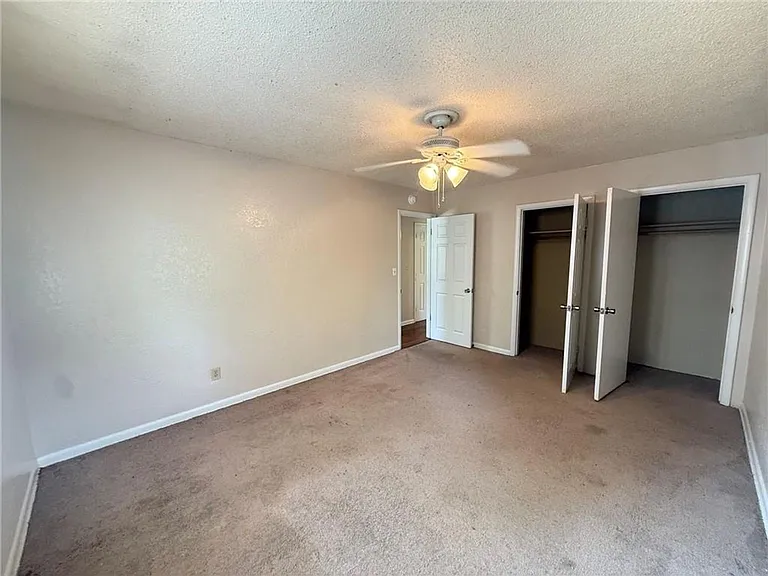 2205 Dogwood Pl — Photo 10