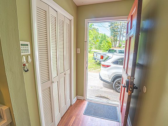 2nd image of 130 Round Knob Rd