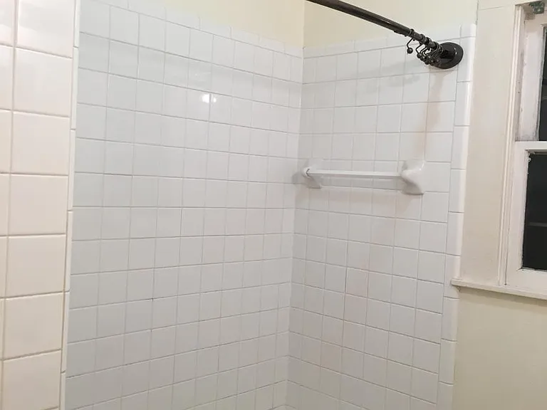 505 Wilmington Ave #B — Photo 2