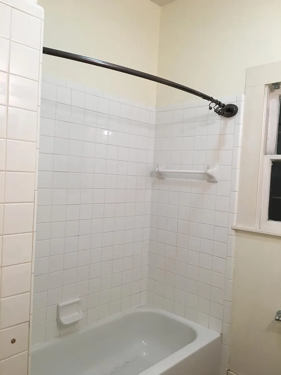 Building Photo - 505 Wilmington Ave #B