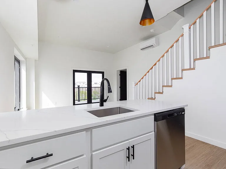 The Academy Lofts — Photo 15