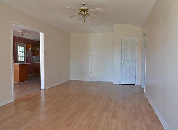 2nd image of 711 Belle Pointe Dr