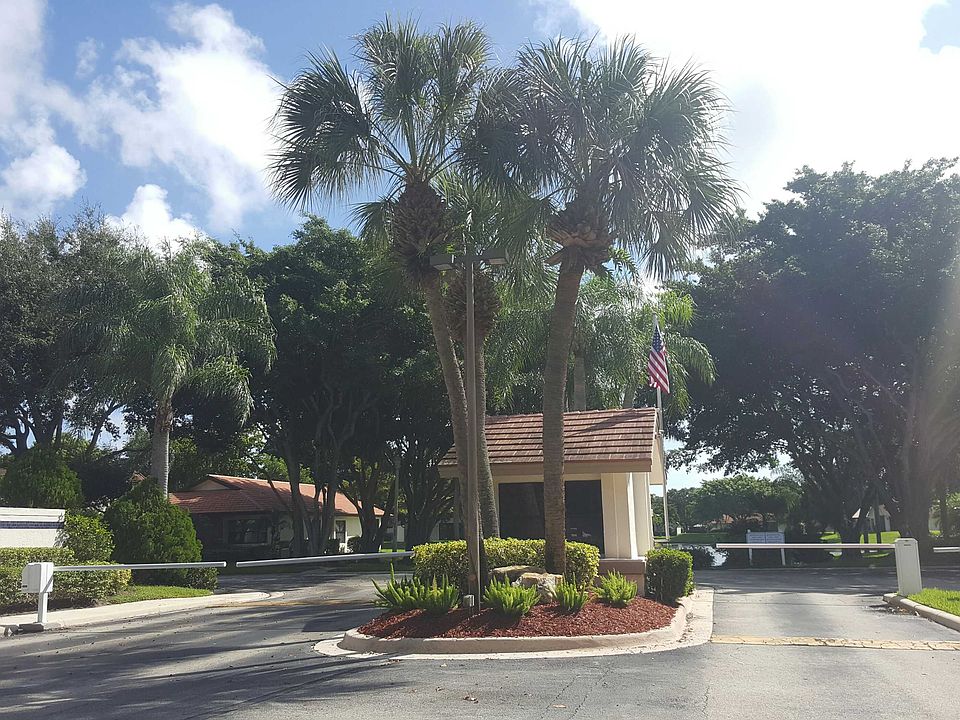 2nd image of 4728 Boxwood Cir