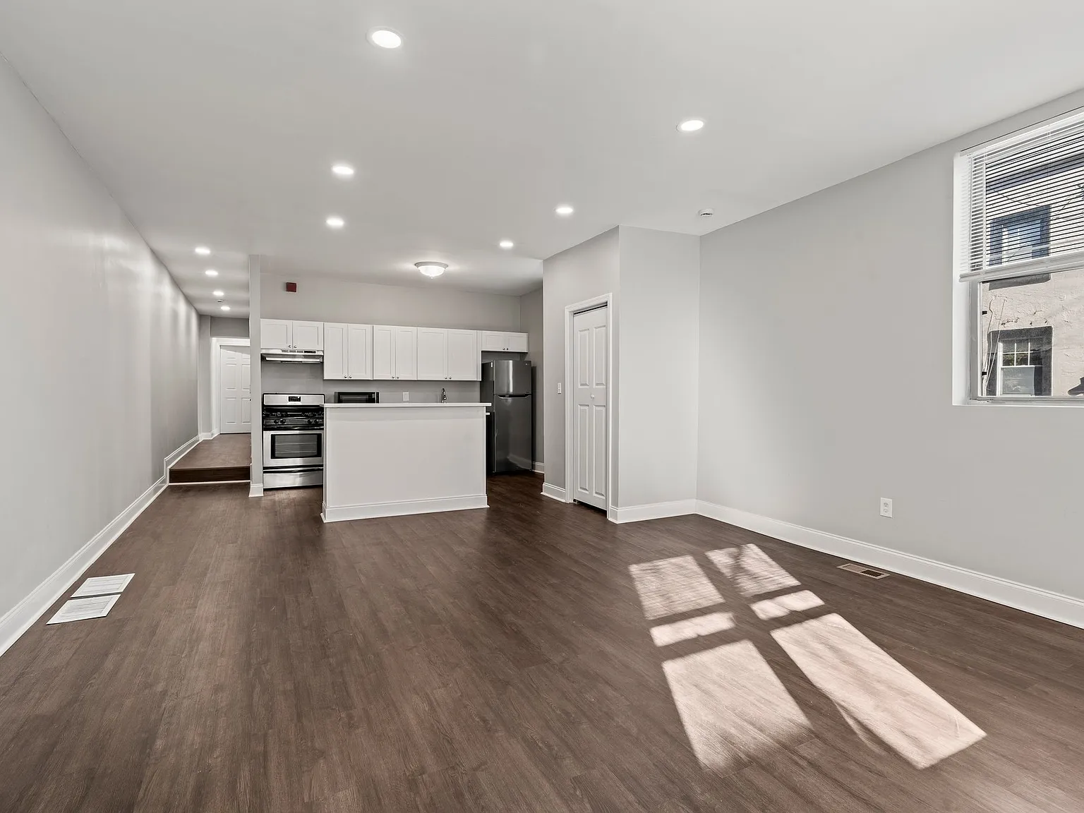 2 bed, 1200 sqft, $1,650 — Photo 1