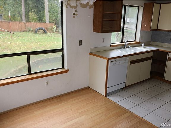 5th image of 13308 147th St E