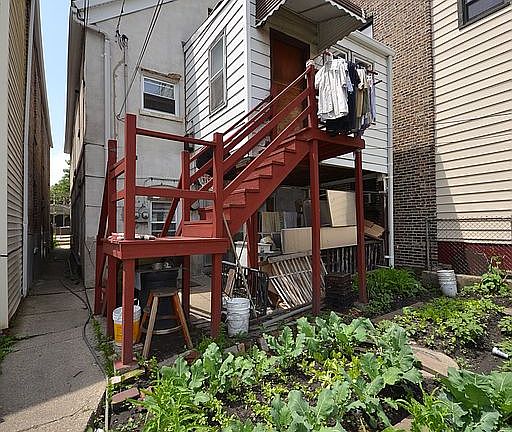 5th image of 3011 S Parnell Ave