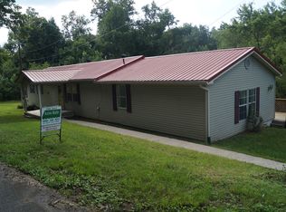 699 Culton Hill Rd, Flat Lick, KY 40935
